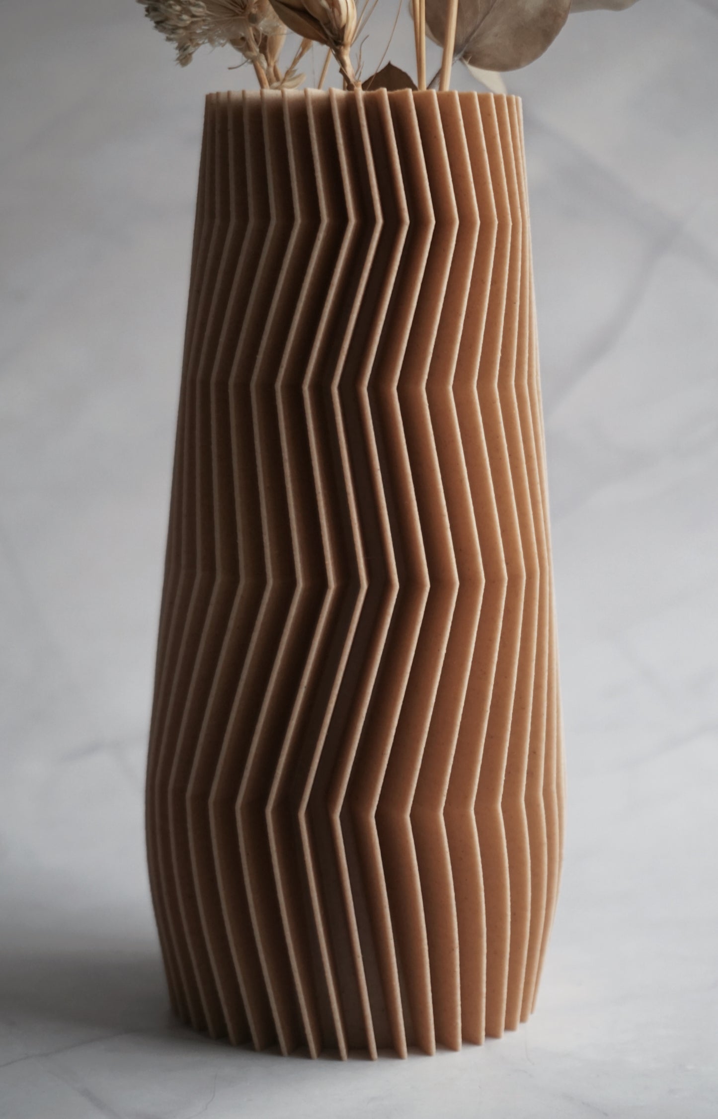 Modern Wood Vase "London"