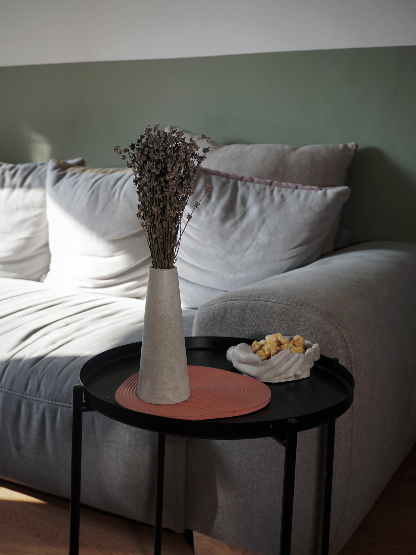 Minimal Concrete Vase | Large | Contemporary