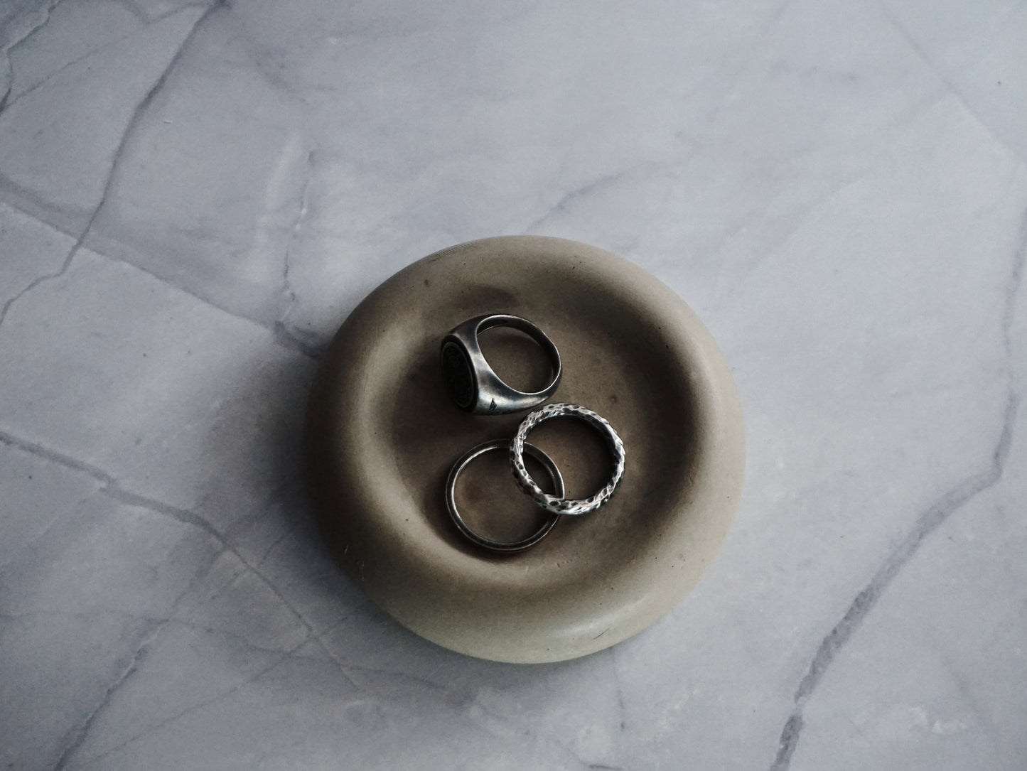 CONCRETE TRINKET DISH